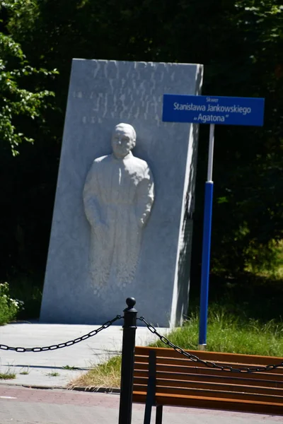 ワルシャワ ポーランド 7月3日 ポーランドのワルシャワにあるスタニスワフ ヤンコフスキ記念碑は 2022年7月3日に見られるように — ストック写真
