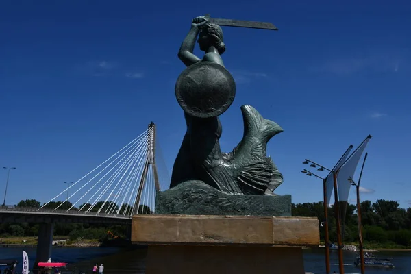Warsaw Polen Jul Syrenka Mermaid Statue Vistula River Warschau Polen — Stockfoto