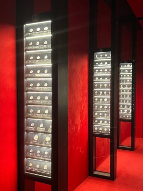 WARsaw, POLAND - 10 Temmuz 2022 'de Polonya' nın Varşova kentindeki NBP Para Merkezi.