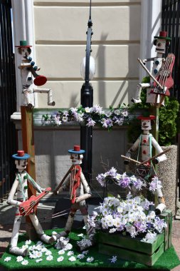 VARŞAN, POLAND - 10 Temmuz 2022 'de Polonya' nın Varşova şehrinde görüldüğü gibi. 