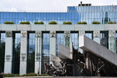 10 Temmuz 2022 'de Polonya' nın Varşova kentindeki Varşova Ayaklanma Müzesi 'nde görüldü.. 