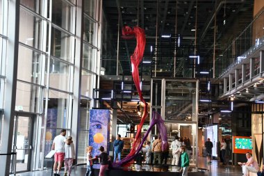 WARsaw, POLAND - 11 Temmuz 2022 'de Polonya' nın Varşova kentindeki Kopernik Bilim Merkezi.