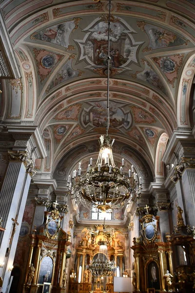 ポーランド ワルシャワ 2022年7月10日現在 ポーランド ワルシャワの聖アンヌ教会 — ストック写真