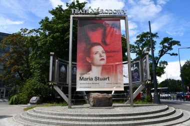 WARsaw, POLAND - 2 Temmuz 2022 'de Polonya' nın Varşova kentindeki Ulusal Tiyatro (Teatr Narodowy).