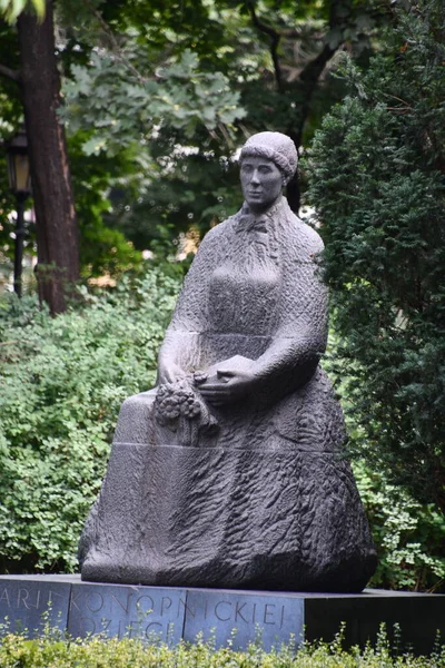 Warsaw Poland Jul Maria Konopnicka Monument Vid Saxon Garden Warszawa — Stockfoto
