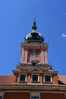 10 Temmuz 2022 'de Polonya' nın Varşova kentindeki Kraliyet Kalesi 'nde görüldü..