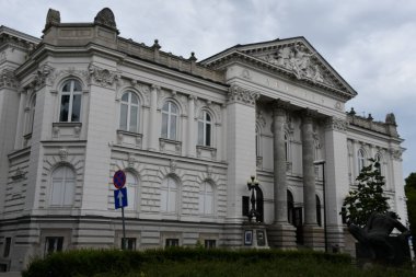 13 Temmuz 2022 'de Polonya' nın Varşova kentindeki Zacheta Ulusal Sanat Galerisi 'nde görüldü..