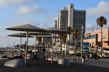 TEL AVIV, ISRAEL - 18 Temmuz 2021 'de İsrail' in Tel Aviv plajı.