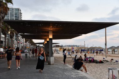 TEL AVIV, ISRAEL - 18 Temmuz 2021 'de İsrail' in Tel Aviv sahilinde görüldü..