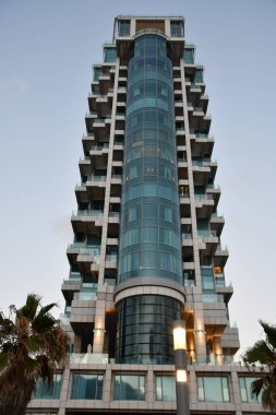 TEL AVIV, ISRAEL - 18 Temmuz 2021 'de İsrail' in Tel Aviv sahilinde görüldü..