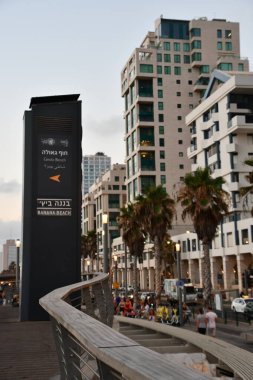 TEL AVIV, ISRAEL - 18 Temmuz 2021 'de İsrail' in Tel Aviv sahilinde görüldü..