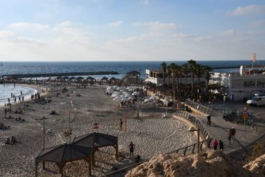 TEL AVIV, ISRAEL - 18 Temmuz 2021 'de İsrail' in Tel Aviv plajı.