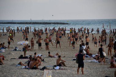 TEL AVIV, ISRAEL - 18 Temmuz 2021 'de İsrail' in Tel Aviv plajı.