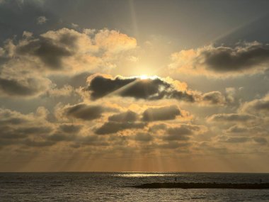 İsrail, Tel Aviv sahilinden gün batımı manzarası