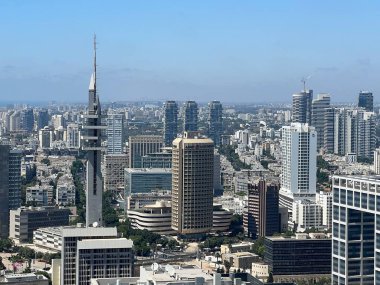 TEL AVIV, ISRAEL - 20 Temmuz 2021 'de İsrail' de Tel Aviv 'in havadan görünüşü.