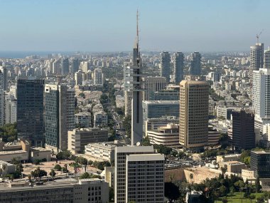TEL AVIV, ISRAEL - 20 Temmuz 2021 'de İsrail' de Tel Aviv 'in havadan görünüşü.