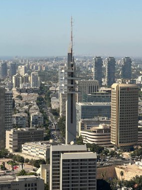 TEL AVIV, ISRAEL - 20 Temmuz 2021 'de İsrail' de Tel Aviv 'in havadan görünüşü.