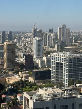 TEL AVIV, ISRAEL - 20 Temmuz 2021 'de İsrail' de Tel Aviv 'in havadan görünüşü.