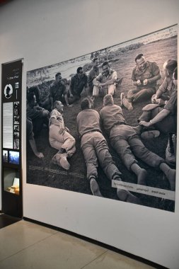 TEL AVIV, ISRAEL - 20 Temmuz 2021 'de İsrail' in Tel Aviv kentindeki Yitzhak Rabin Center.