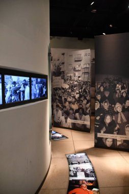 TEL AVIV, ISRAEL - 20 Temmuz 2021 'de İsrail' in Tel Aviv kentindeki Yitzhak Rabin Center.