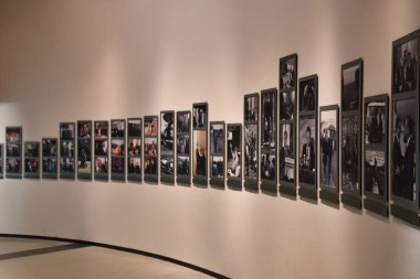 TEL AVIV, ISRAEL - 20 Temmuz 2021 'de İsrail' in Tel Aviv kentindeki Yitzhak Rabin Center.