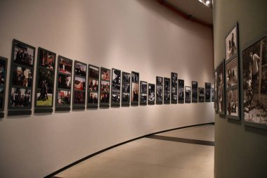 TEL AVIV, ISRAEL - 20 Temmuz 2021 'de İsrail' in Tel Aviv kentindeki Yitzhak Rabin Center.