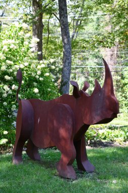 KENT CT - SEP 10: heykeltraş Denis Curtiss 'in stüdyosu ve galerisi, Kent, Connecticut, 10..