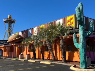 HAMER, SC - 24 DEC: 24 Aralık 2022 'de Hamer, Güney Karolina' da görülen sınır yolunun güneyi.