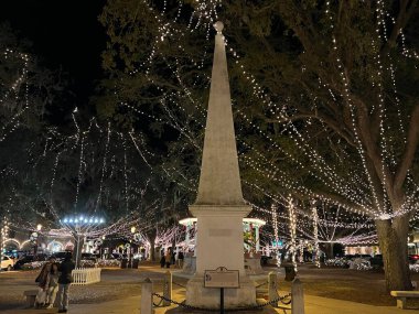 24 Aralık 2022 'de St. Augustine, Florida' daki Plaza de la Constitucion 'da Noel dekoru görüldü..