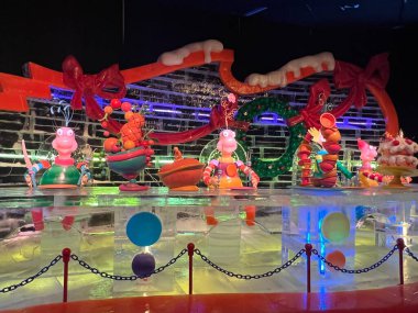 KISSIMMEE, FL - DEC 25: ICE! How The Grinch Stole Christmas show at Gaylord Palms Resort & Convention Center in Kissimmee, Florida, as seen on Dec 25, 2022.