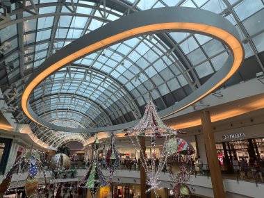 ORLANDO FL - DEC 32: Christmas decor at The Mall at Millenia in Orlando, Florida, as seen on Dec 31, 2022.