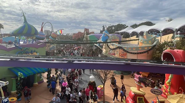 Orlando Dec High Sky Seuss Trolley Train Ride Seuss Landing — Fotografia de Stock