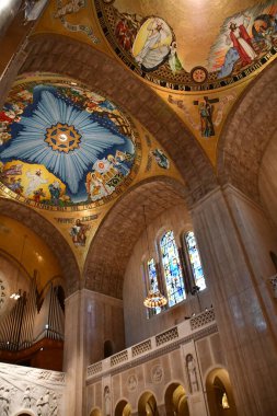 WASHINGTON DC - 25 Şubat 2021 'de Washington DC' deki Ulusal Kusursuz Gebelik Tapınağı Bazilikası.