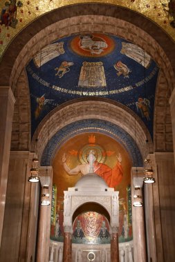 WASHINGTON DC - 25 Şubat 2021 'de Washington DC' deki Ulusal Kusursuz Gebelik Tapınağı Bazilikası.