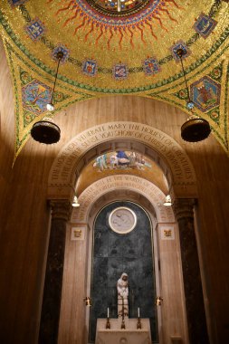 WASHINGTON DC - 25 Şubat 2021 'de Washington DC' deki Ulusal Kusursuz Gebelik Tapınağı Bazilikası.