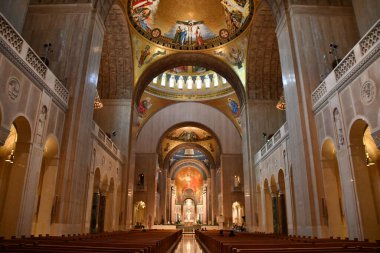 WASHINGTON DC - 25 Şubat 2021 'de Washington DC' deki Ulusal Kusursuz Gebelik Tapınağı Bazilikası.