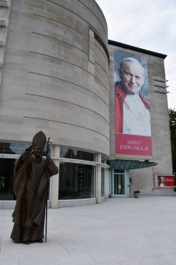 WASHINGTON DC - 25 Şubat 2021 'de Washington DC' deki Saint John Paul Ulusal Tapınağı.