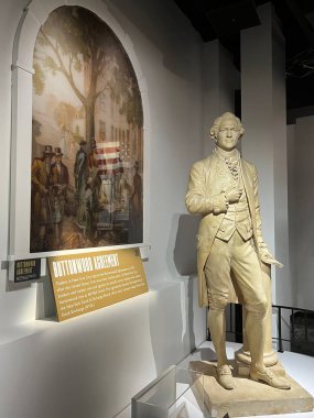 New York Şehri 'nin Manhattan' da 21 Ocak 2023 'te görülen ve sizi New York' un en ünlü siteleri ve anlarına bağlayan üç aşamalı bir yolculuk. Tecrübelerinize göre havada 10 metre asılı kalacaksınız..