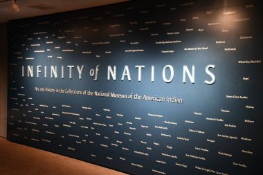 NEW YORK NY - 18 MAR: 18 Mart 2023 'te New York' taki Smithsonian National Museum of the American Indian 'daki Uluslar Sergisi.