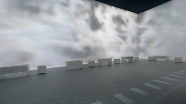 NEW YORK NY - 22 Mart 2023 'te New York' ta Monets Garden - The Immersive Experience.