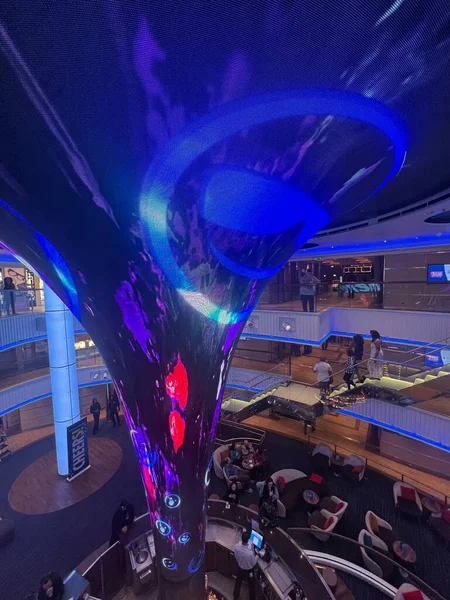 Long Beach Apr Video Led Screen Structure Atrium Lobby Круїзного — стокове фото