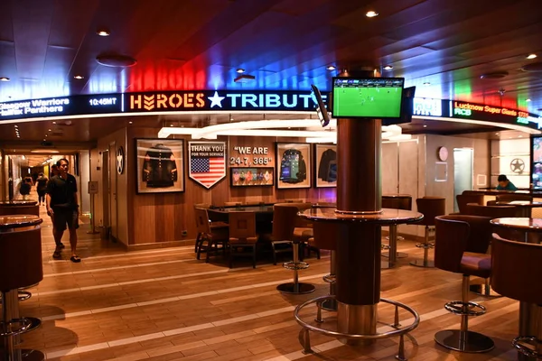 Long Beach Apr Heroes Tribute Bar Lounge Carnival Panorama Cruise — Stock Photo, Image
