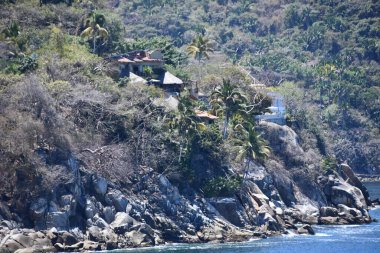 PUERTO VìRTA, MEXICO - 11 Nisan 2023 'te görüldüğü üzere, Puerto Vallarta, Meksika' da şehir çevresinde.