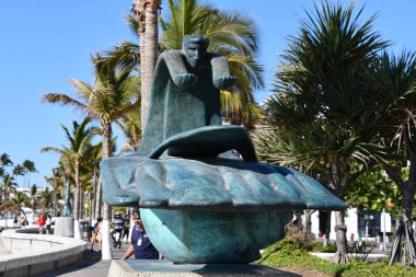 Puerto Vallarta, Meksika 'daki Malecon' da 11 Nisan 2023 'te görülen heykel.