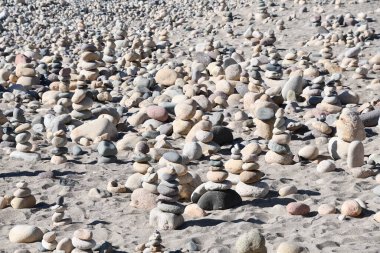 Puerto Vallarta, Meksika sahilindeki Taş ve Kaya Heykelleri