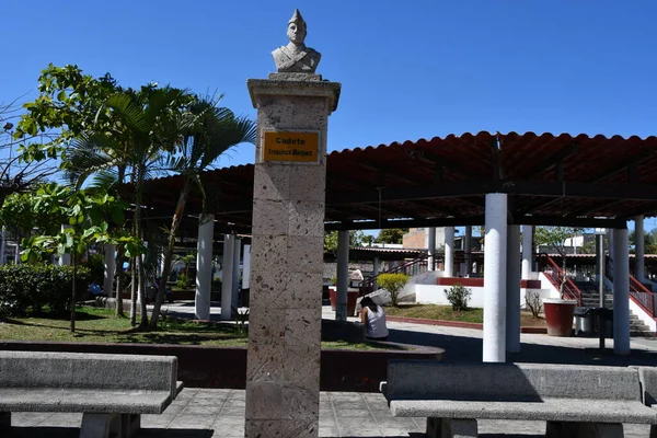Puerto Vallarta Mexico Apr Památník Cadete Francisca Marqueze Hlavním Náměstí — Stock fotografie