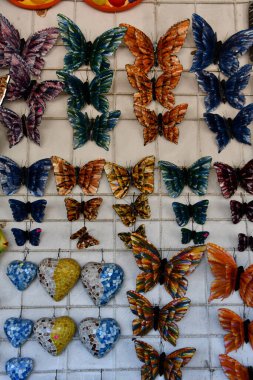 MAZATLAN, MEXICO - 12 Nisan 2023 'te Meksika' nın Mazatlan kentindeki Meksika Çömlekçilik & El Sanatları.