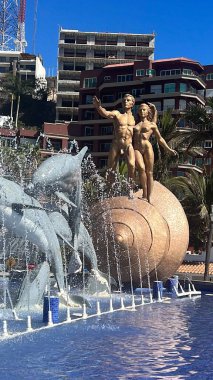 MAZATLAN, MEXICO - 12 Nisan 2023 'te görüldüğü üzere Mazatlan, Meksika' da Yaşam Sürekliliği Anıtı.