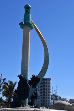 MAZATLAN, MEXICO - 12 Nisan 2023 'te görüldüğü üzere Mazatlan, Meksika' daki Monumento al Pescador.