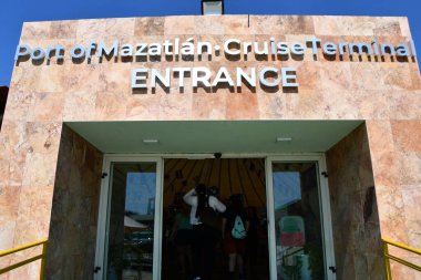 MAZATLAN, MEXICO - 12 Nisan 2023 tarihinde görüldüğü üzere Mazatlan Cruise Terminali, Mazatlan, Meksika.